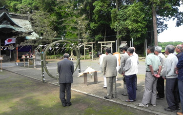 芽の輪くぐり :茨城の鹿嶋八幡神社の大祓_2 芽の輪くぐり :茨城の鹿嶋八幡神社の大祓_2